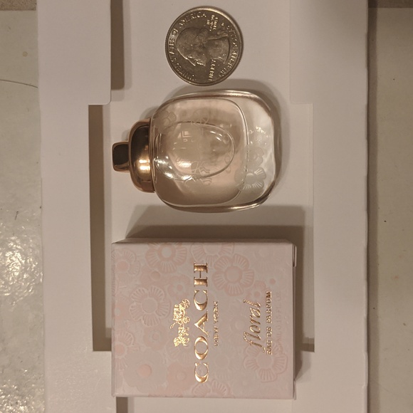 Coach perfume - Picture 5 of 5